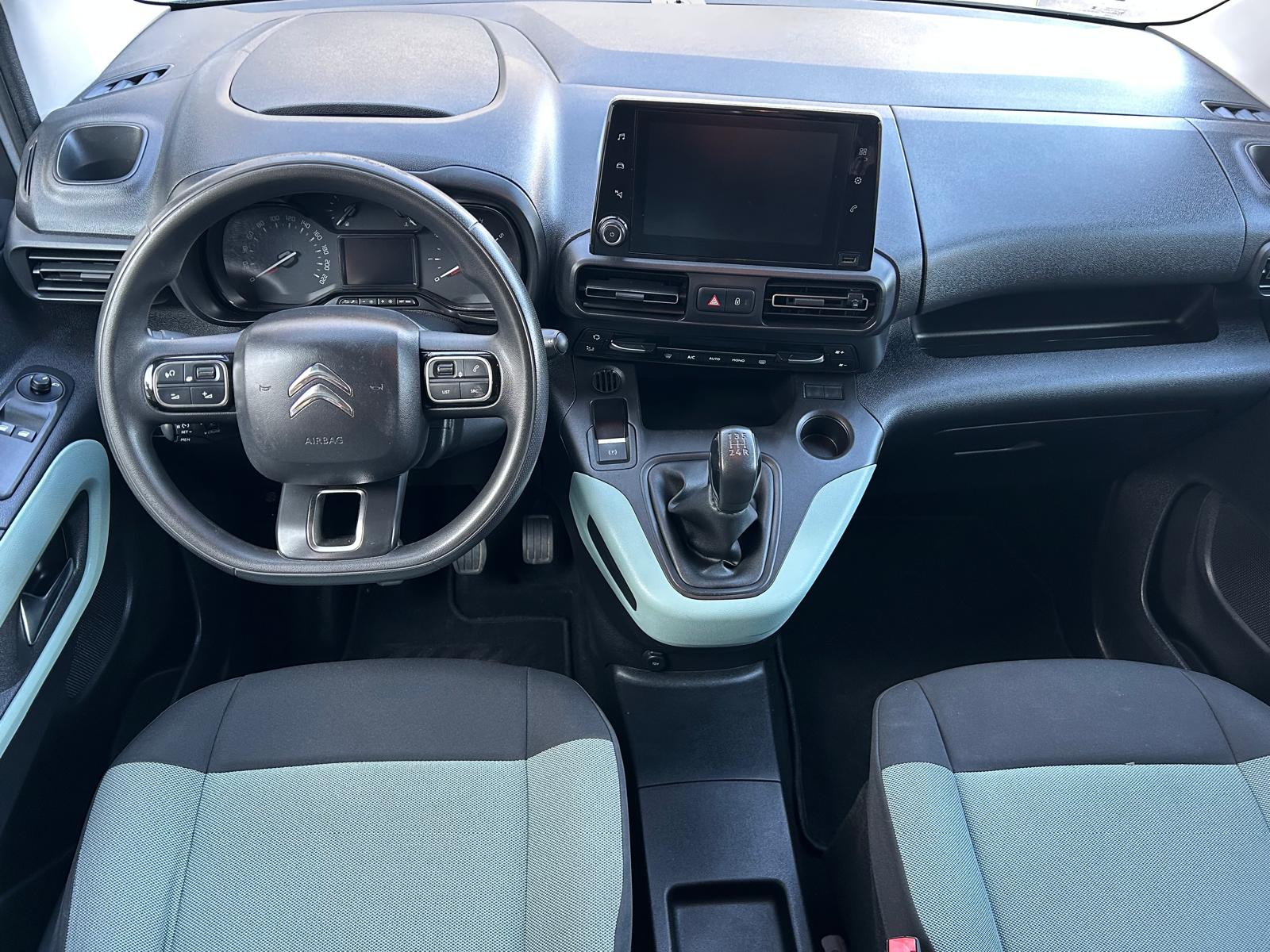 Coche 176