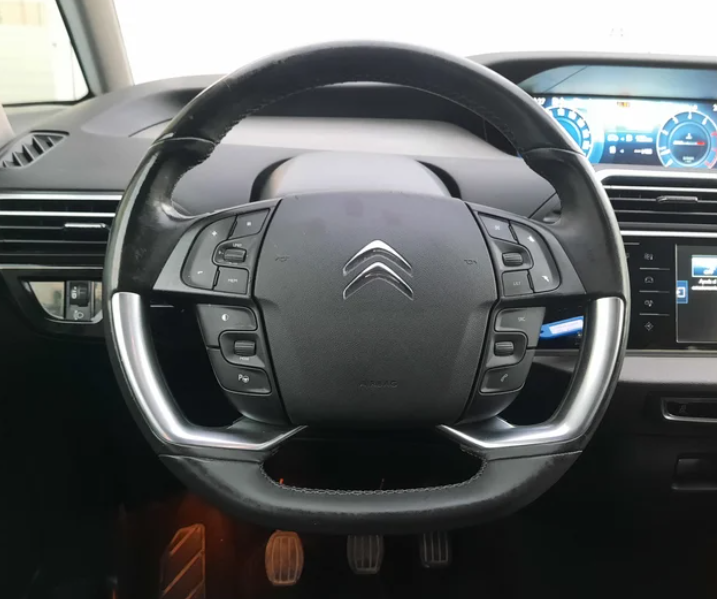 Coche 172