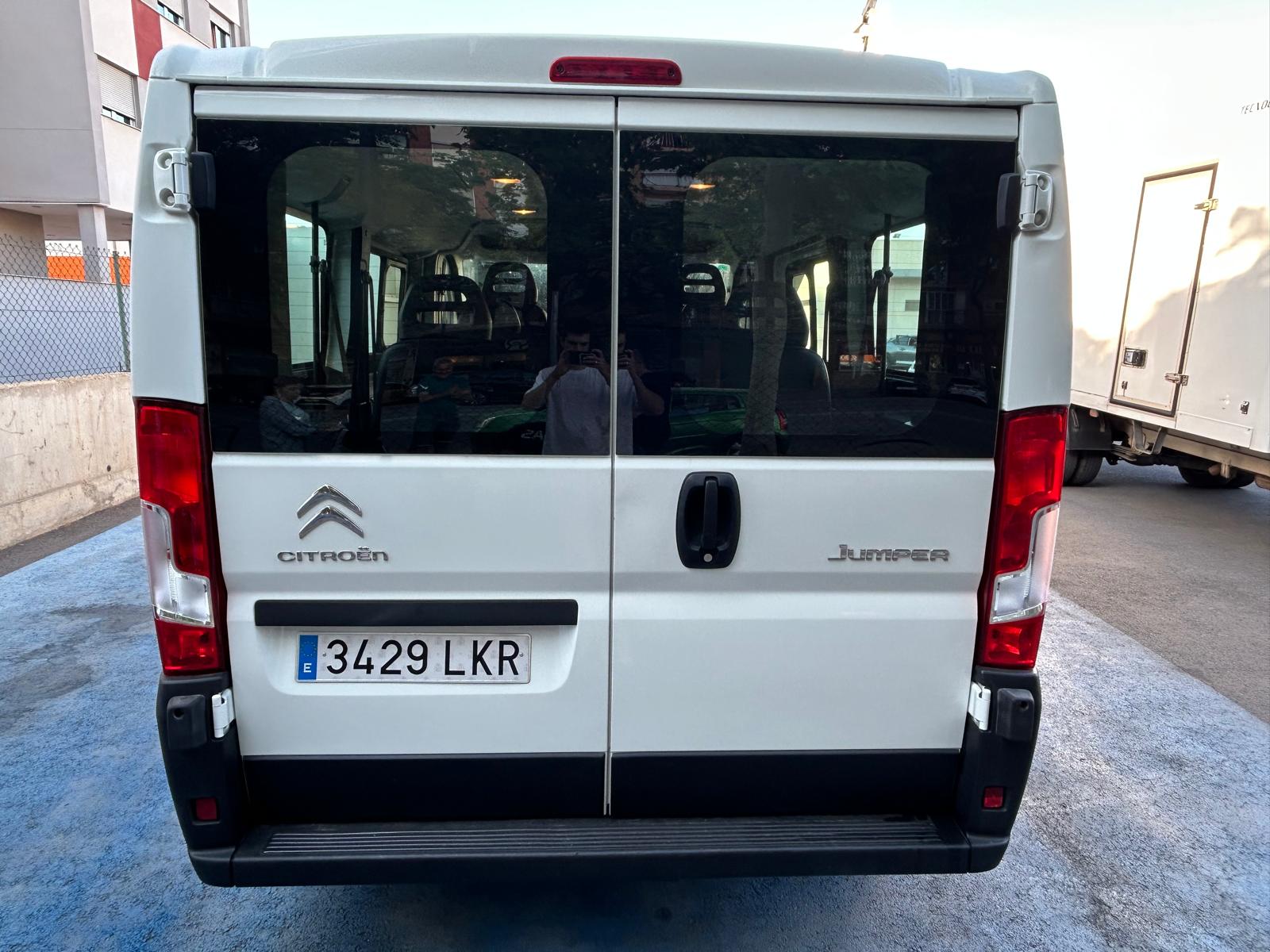 Coche 195