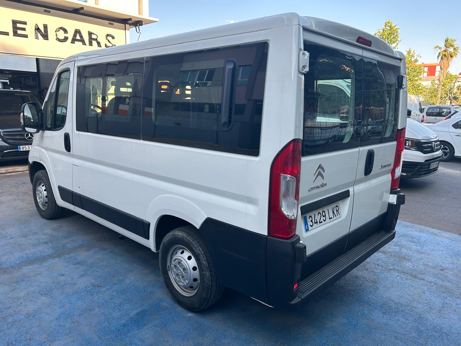 Coche 186