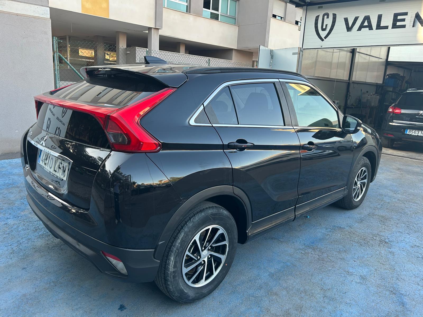Coche 203