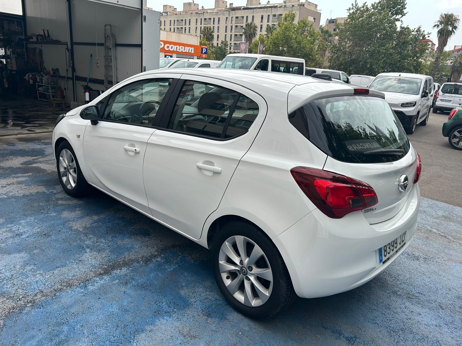 Coche 242