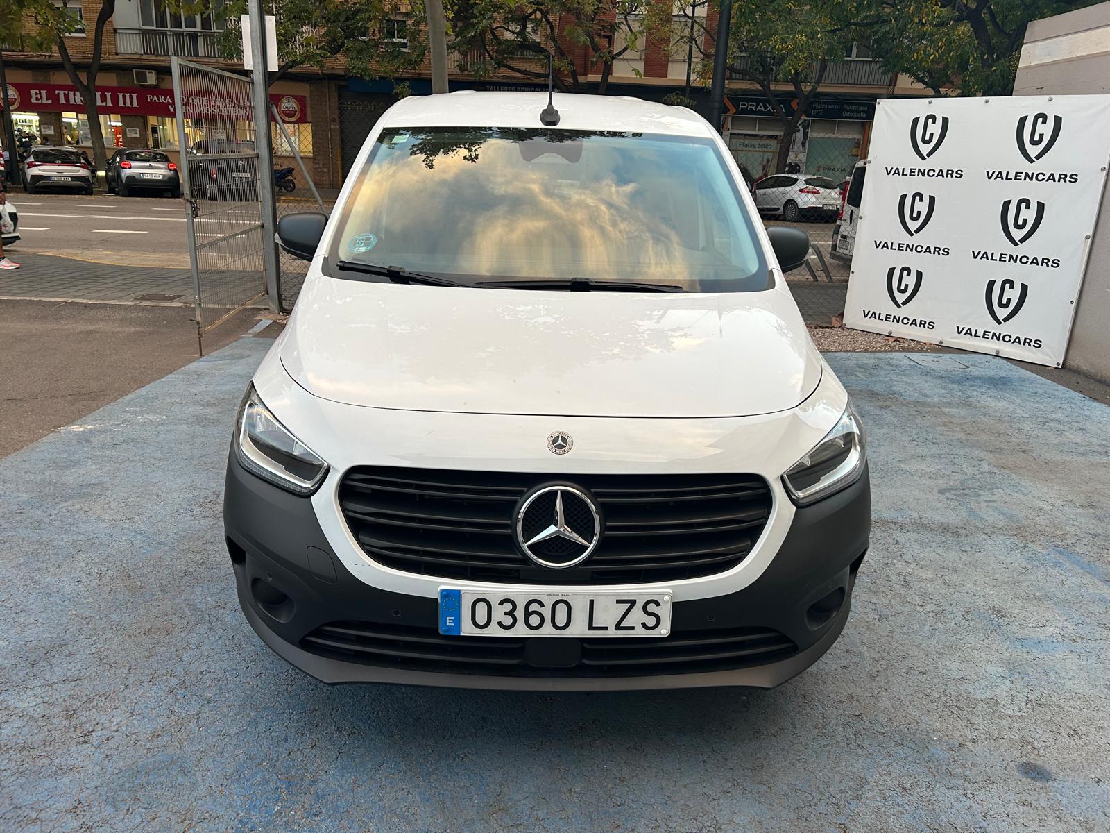 Coche 229