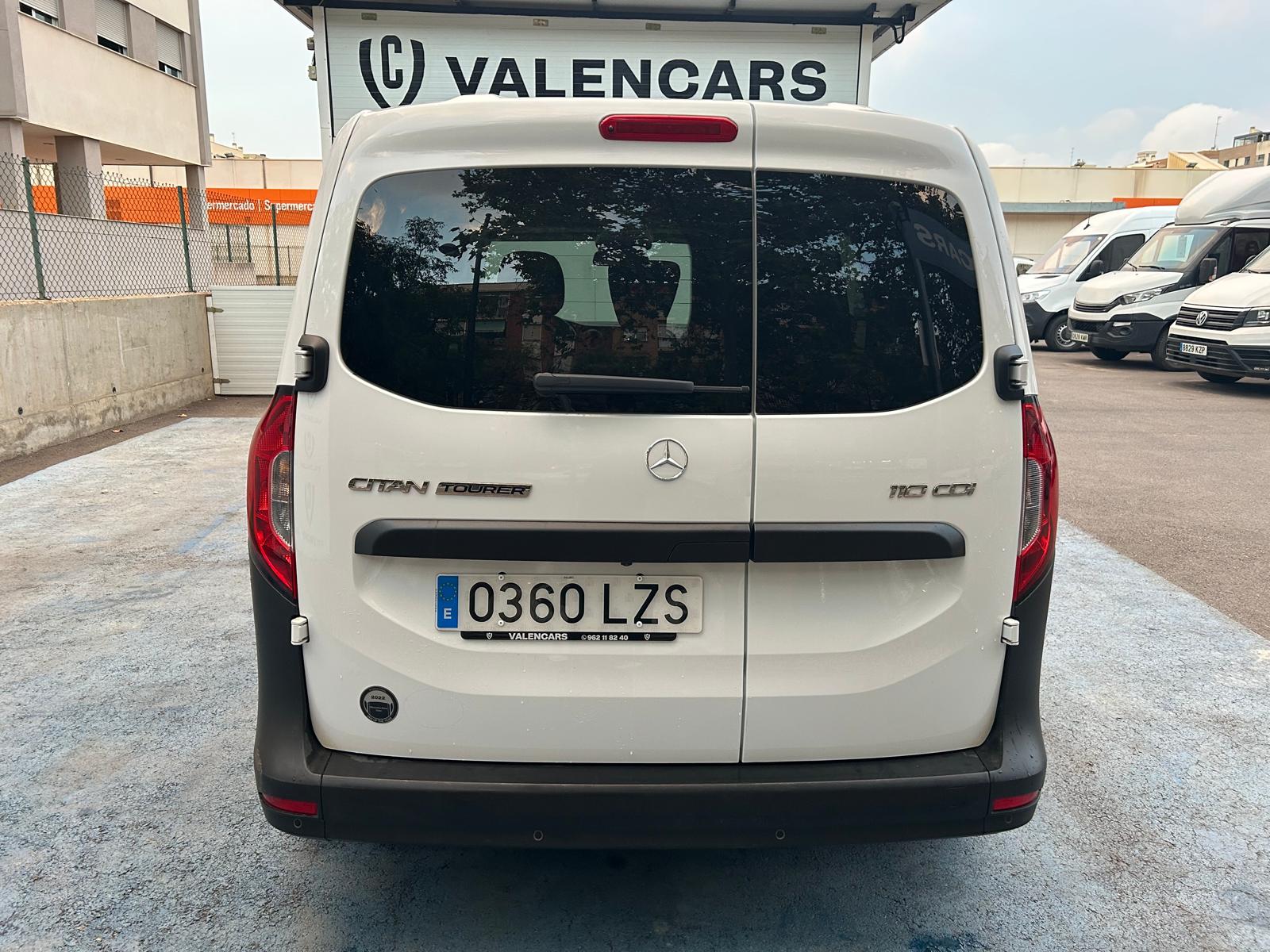 Coche 225