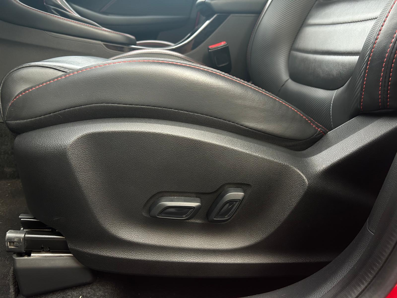 Coche 235