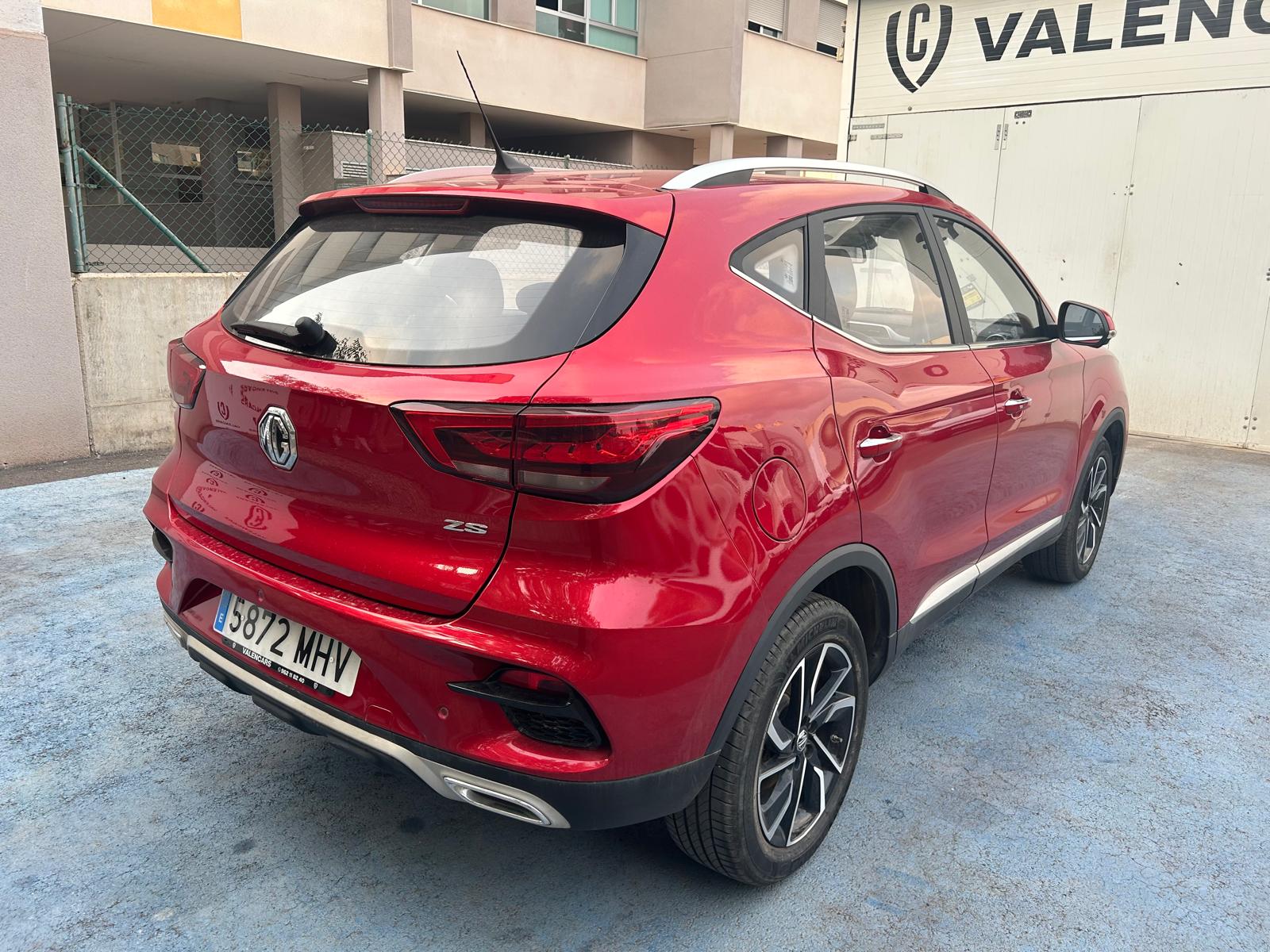 Coche 232