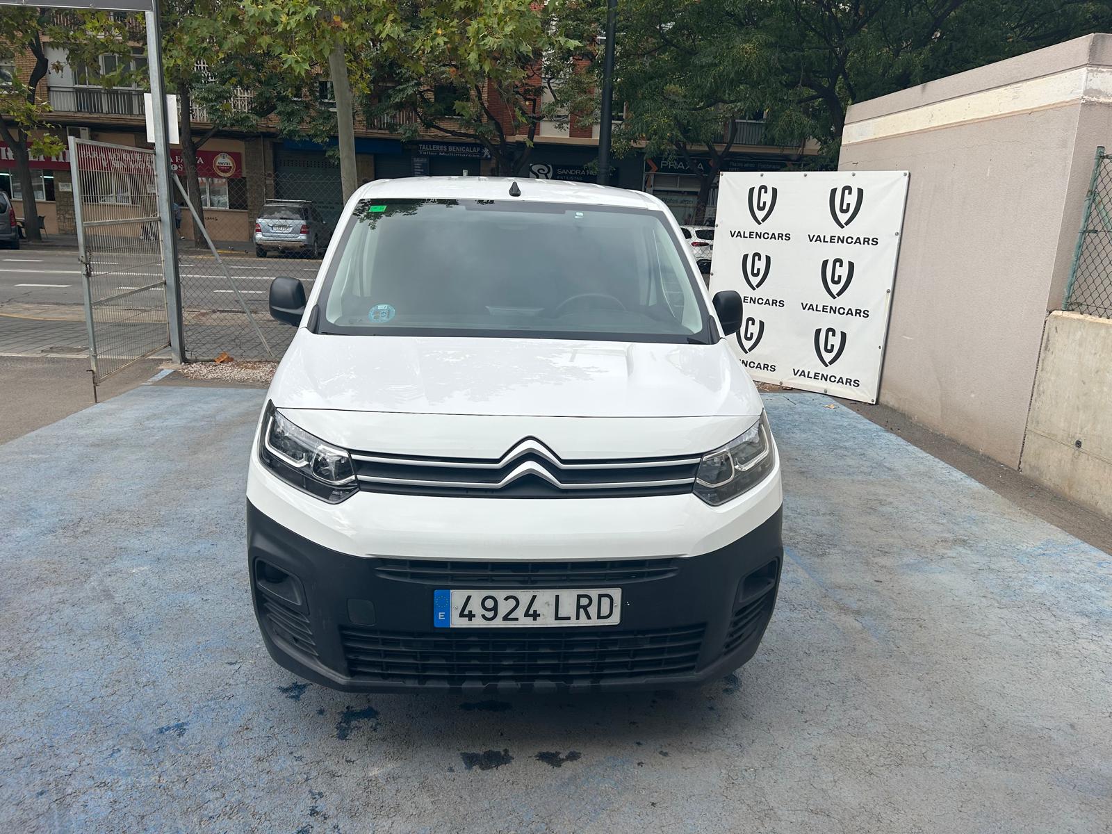 Coche 280
