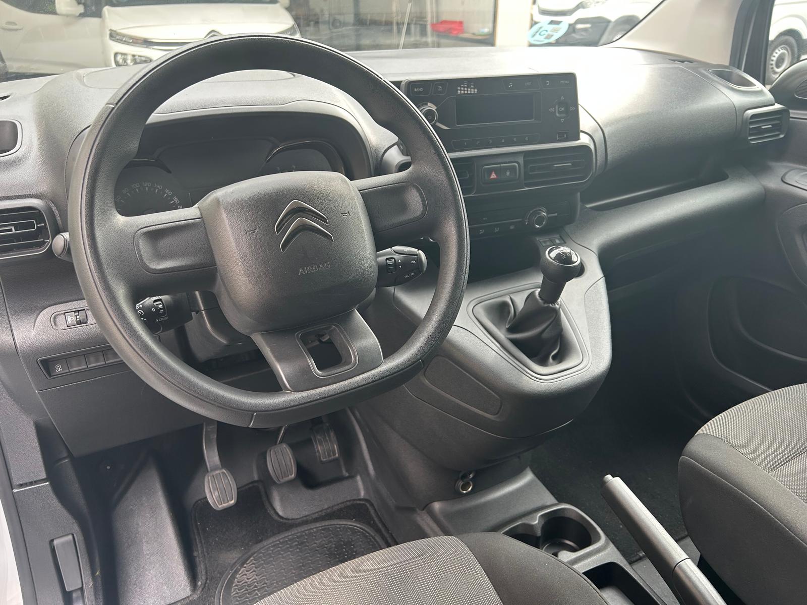 Coche 285